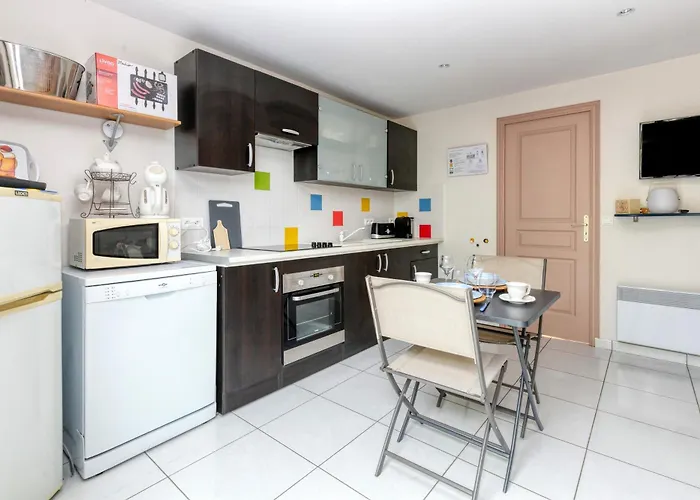 Casa de Férias Le Refuge Salin Duplex Jardin